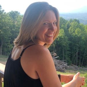 Meet your Posher, Holly